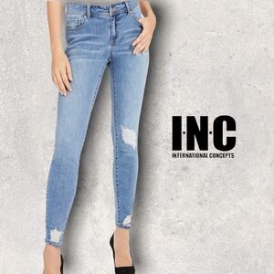 INC Denim Skinny Leg Curvy Fit Jeans Vintage Faded Light Blue Whiskered Size 2